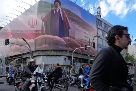 Αναζητείται φόρμουλα για παράταση της εκεχειρίας - «Αναμφισβήτητο το δικαίωμά μας στον εμπλουτισμό ουρανίου» λέει το Ιράν